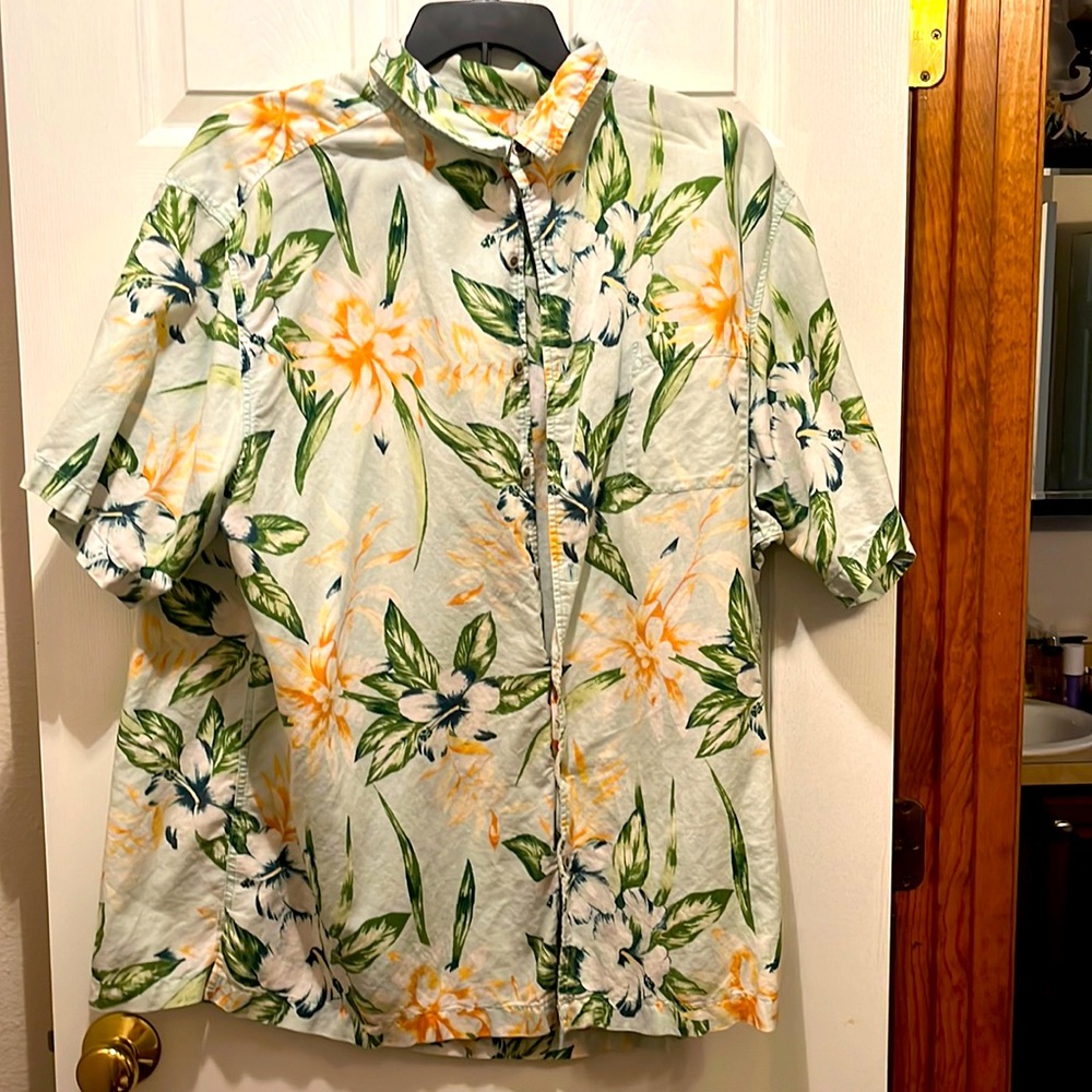 3XLT Men’s shirt.  Caribbean Roundtree Yorke.  Previous worn but in great shape.